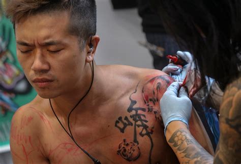 are tattoos banned in china